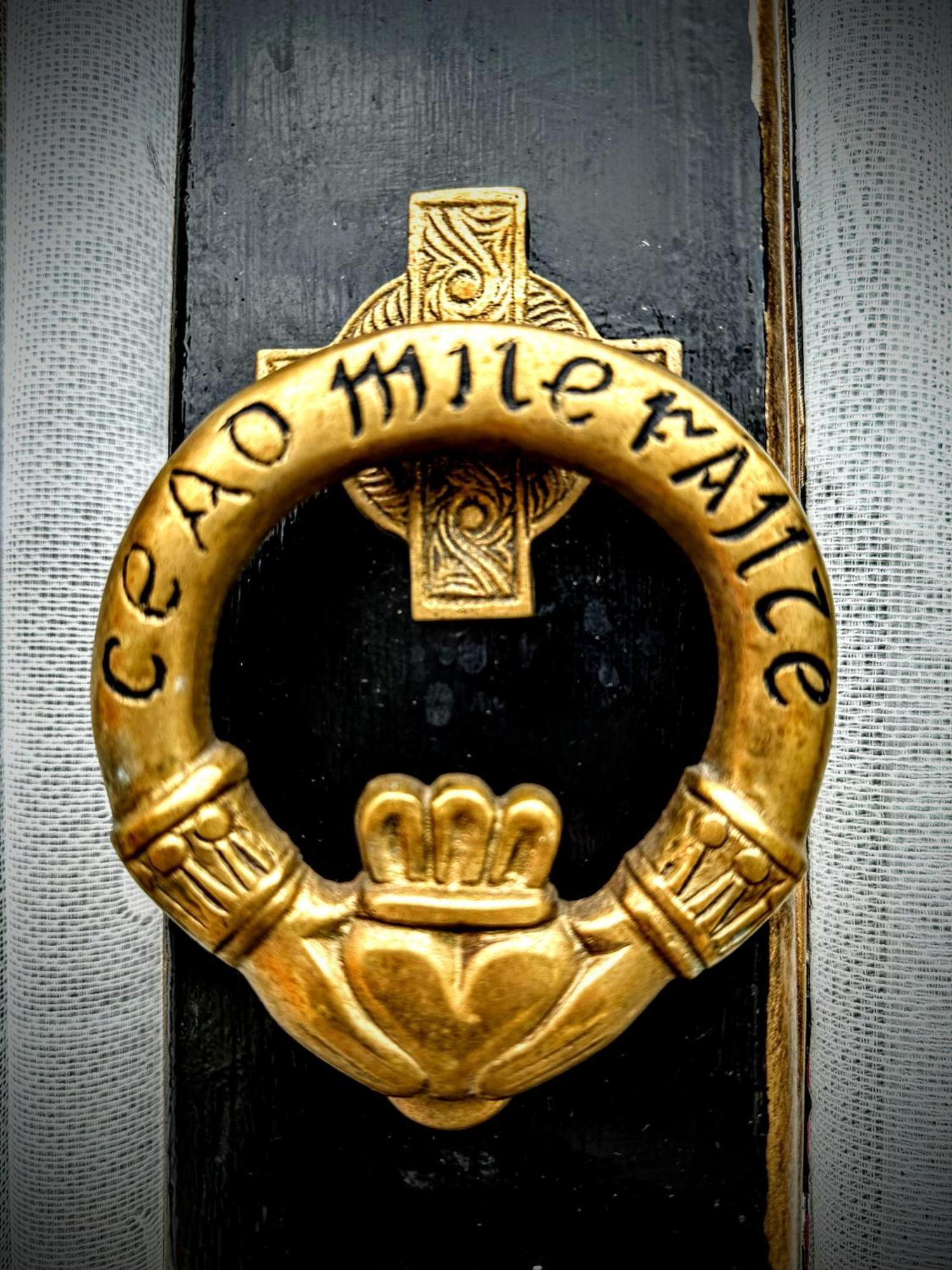 Clone Country House Огрим Екстериор снимка The Irish National Crest