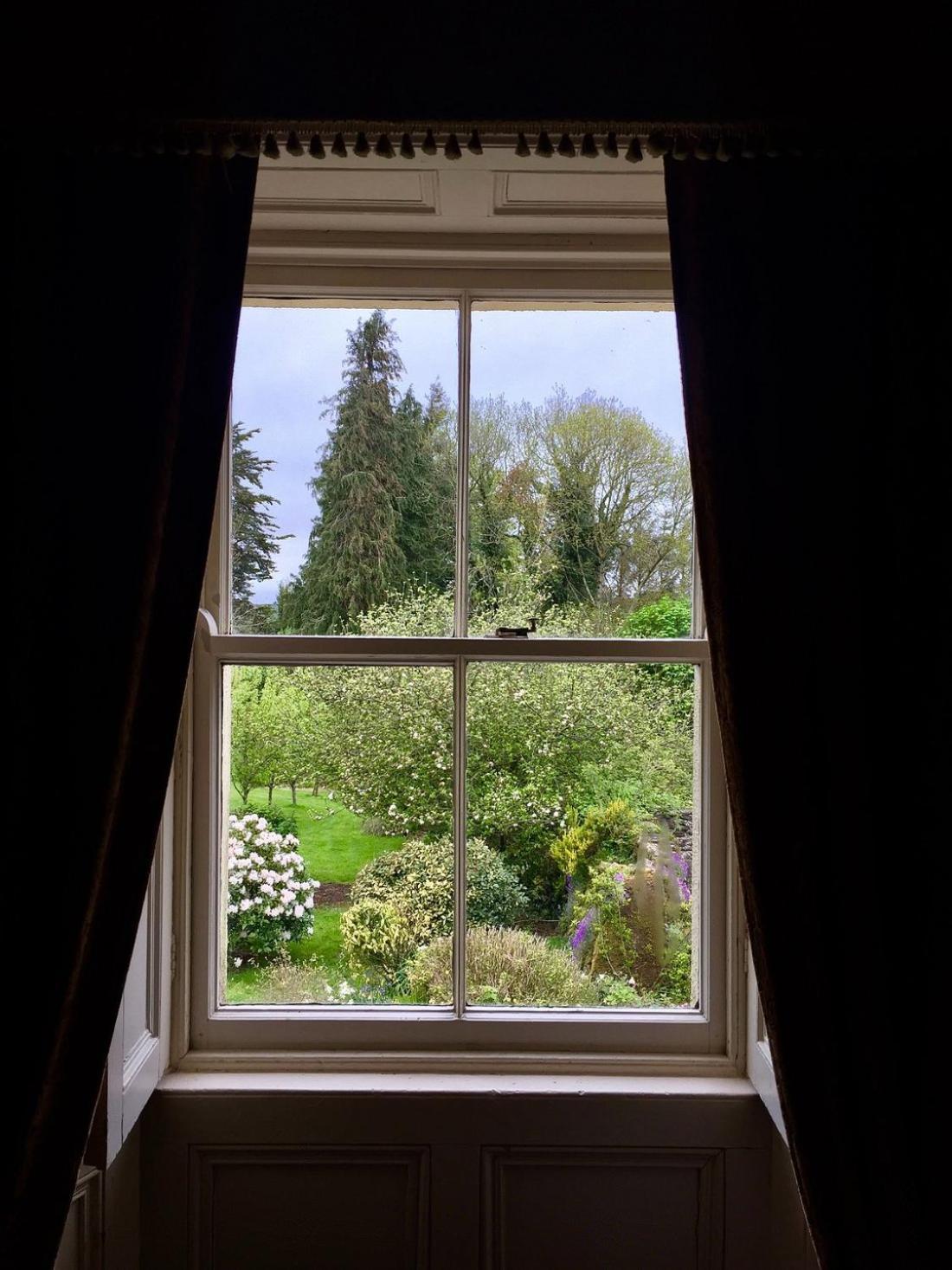 Clone Country House Огрим Екстериор снимка The view from the window of the room where the first meeting of the RSPB was held